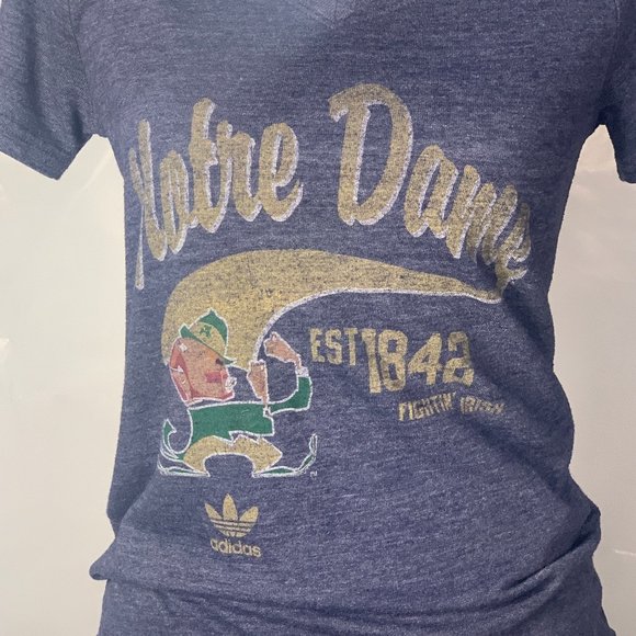 Notre Dame Women's V-Neck Tee - Picture 2 of 6